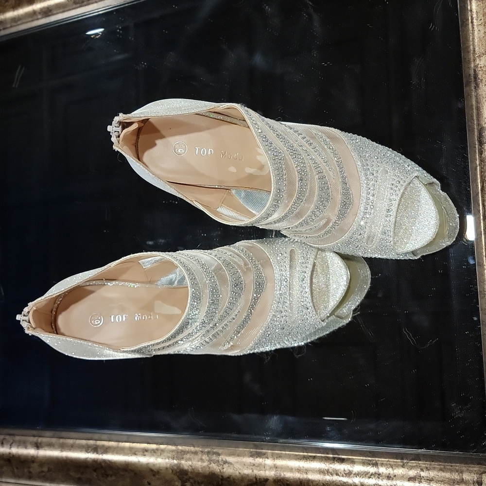 Crystal, TOP Moda platform heels, size 6.5